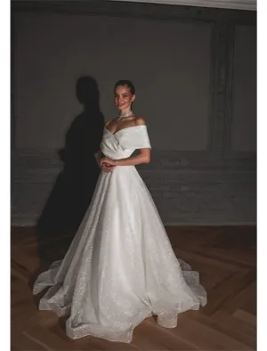 Luolandi Hall Sparkle & Shine Casual Wedding Dresses A-Line Off Shoulder Cap Sleeve Sweep / Brush Train Sequined Bridal Gowns