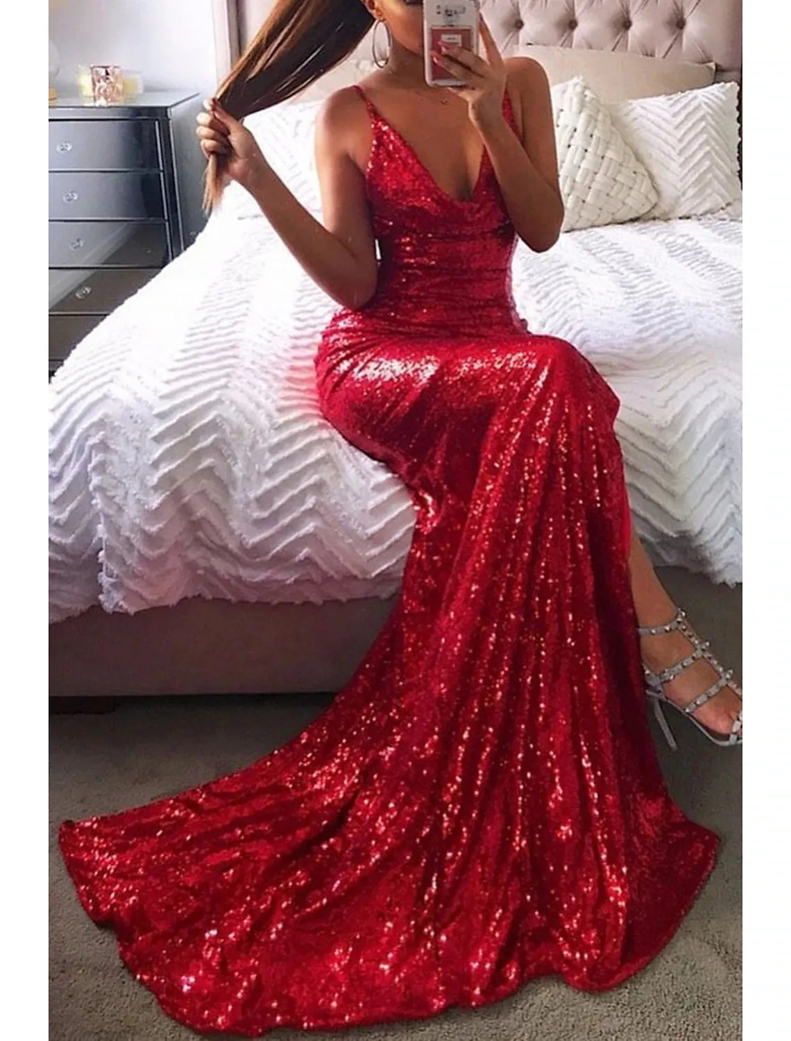 Luolandi Mermaid / Trumpet Prom Dresses Sexy Dress Formal Court Train Sleeveless Strapless Sequined Backless