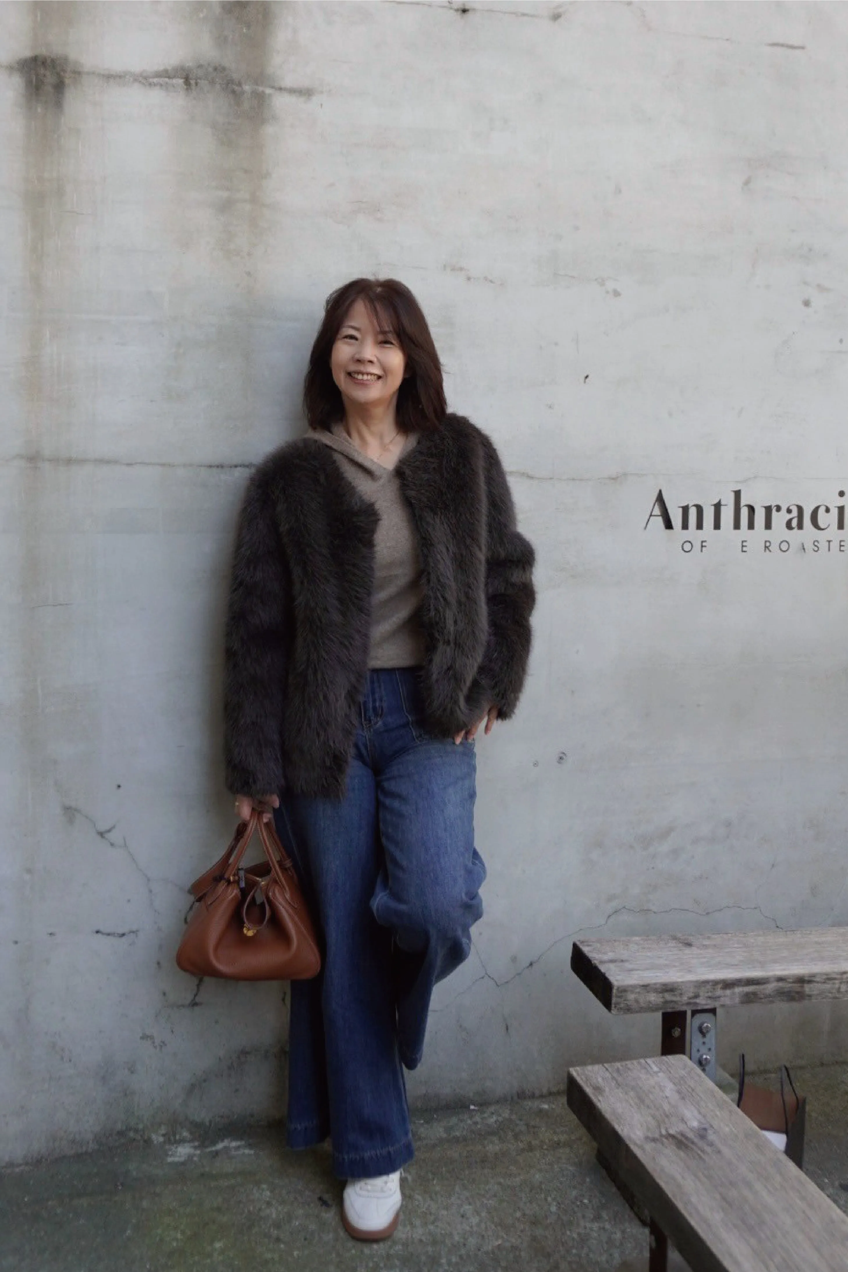Upper east side faux fur jacke in brown