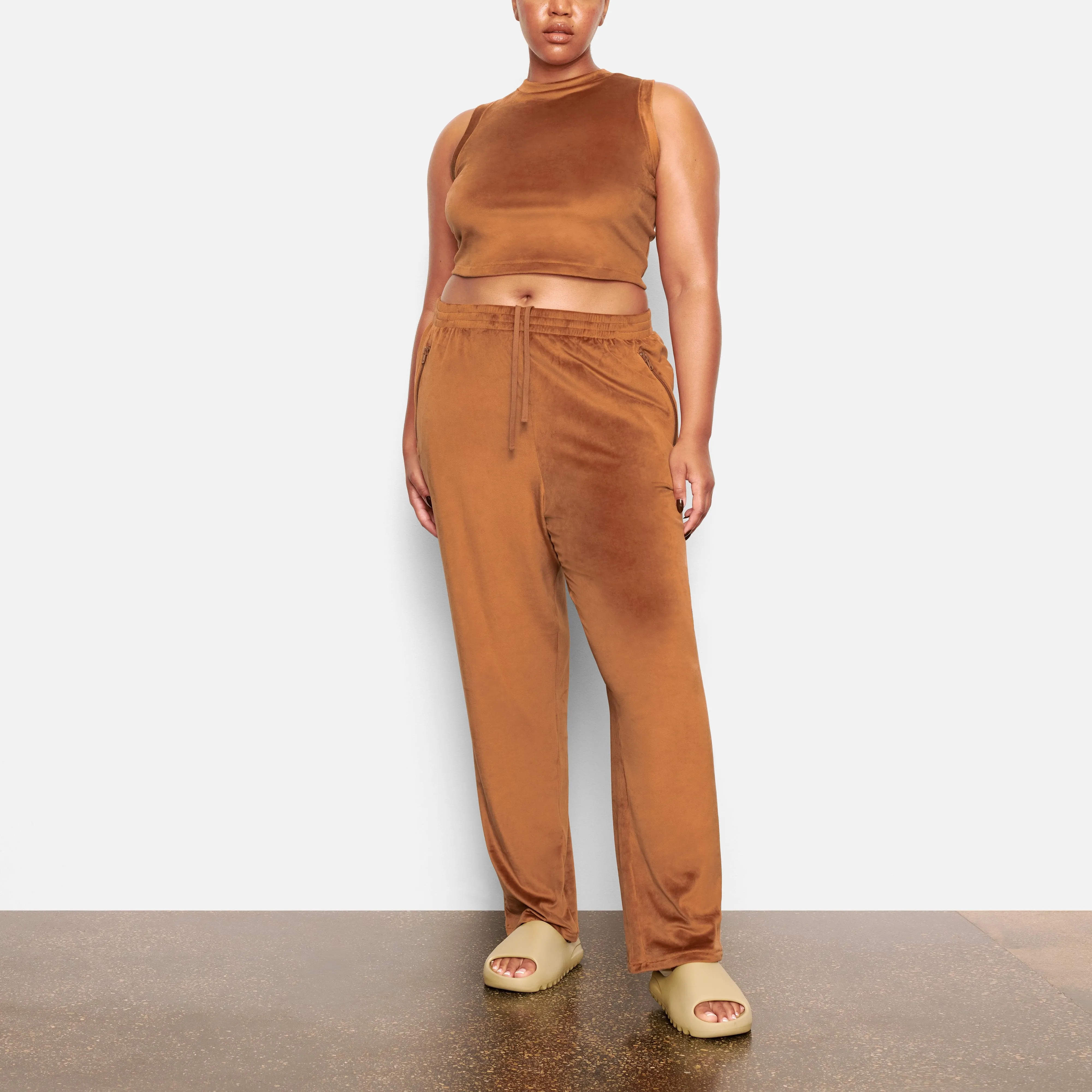 VELOUR CREW NECK TANK | COPPER