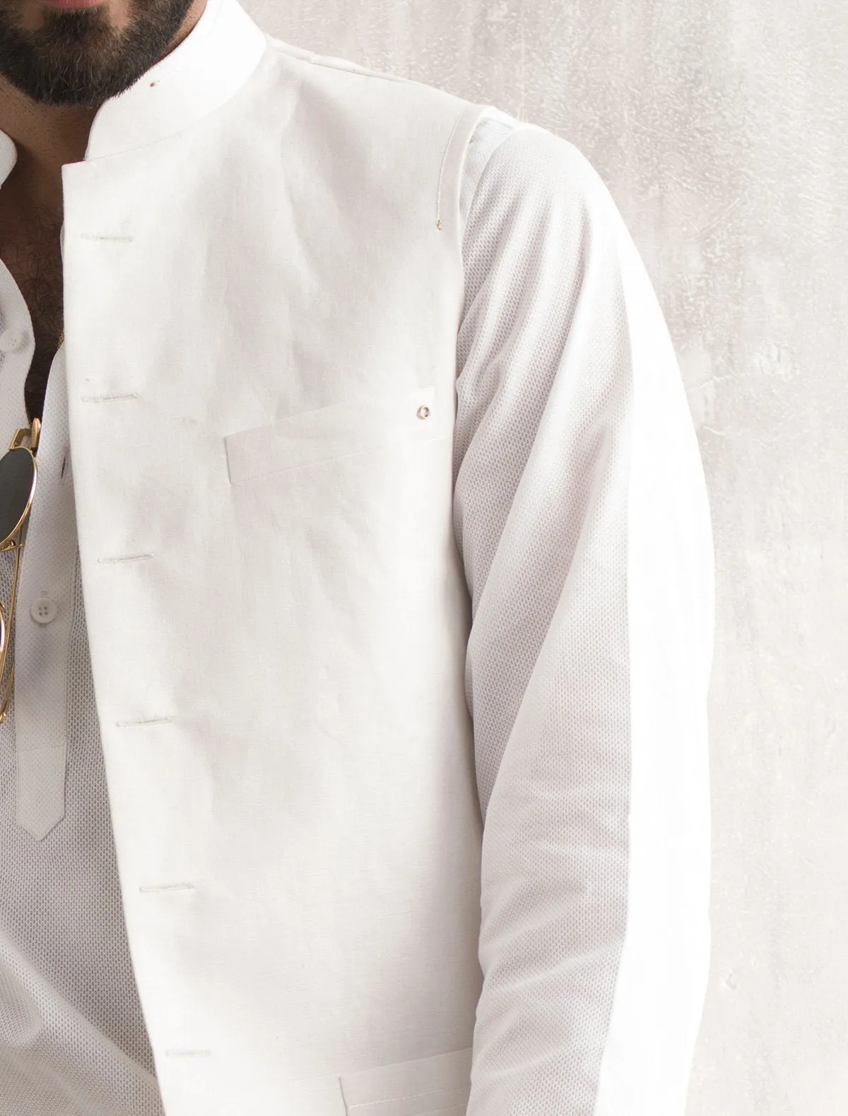 WHITE LINEN WAISTCOAT